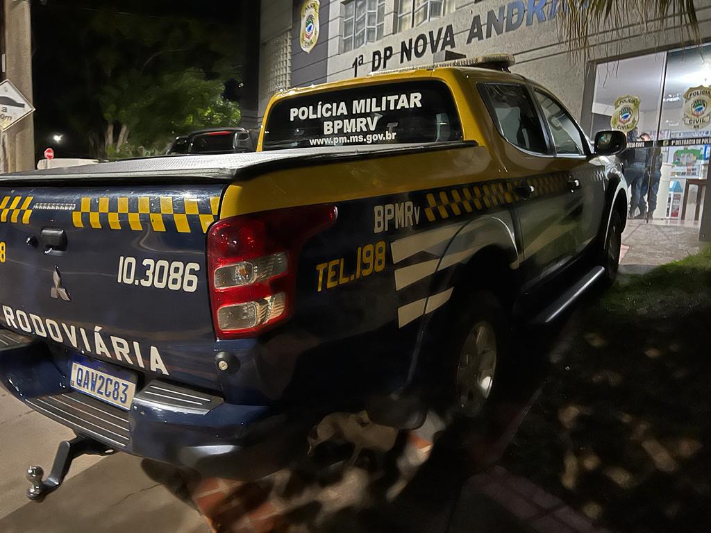 Equipe apreendeu ve&iacute;culo e ocorr&ecirc;ncia entregue na Delegacia de Pol&iacute;cia - Foto: Jornal da Nova
